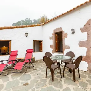 https://casa-rural-los-escobones-montana-alta-35457.in-canary-islands.com